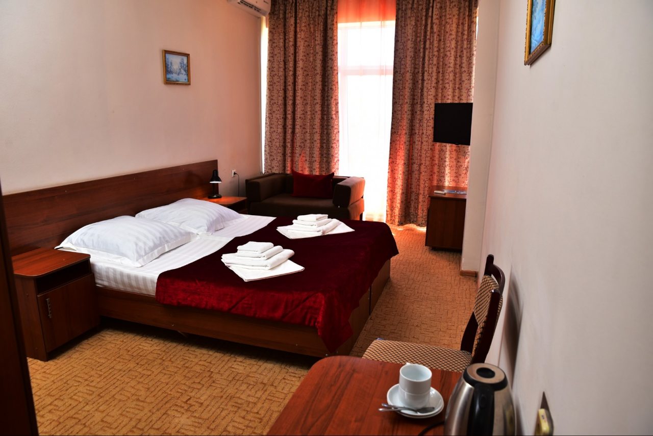 Двухместный (Стандартный двухместный номер с 2 отдельными кроватями и видом на море), Курортный отель Эдем