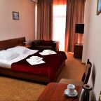 Двухместный (Стандартный двухместный номер с 2 отдельными кроватями и видом на море), Курортный отель Эдем