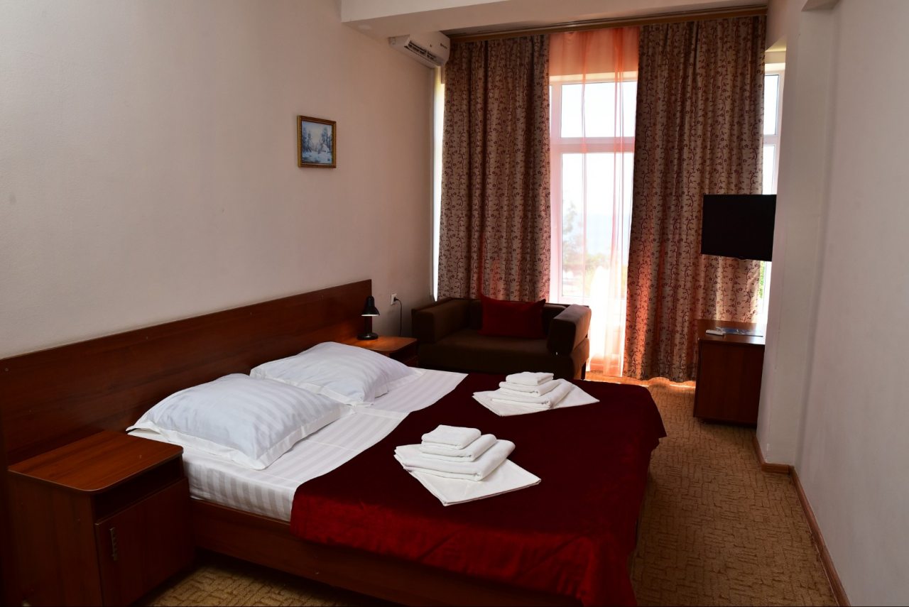 Двухместный (Стандартный двухместный номер с 2 отдельными кроватями и видом на море), Курортный отель Эдем