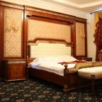 Люкс (Гранд Премьер, С кроватью «king-size»), Отель Four Seasons Hotel Moscow