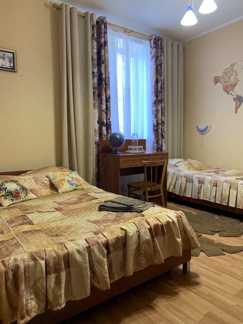 Трехместный (Стандартный трехместный номер) гостевого дома Волга, Мышкин