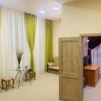 Люкс (Двухкомнатный Семейный), Гостиница История