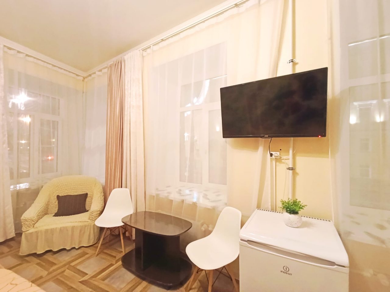 Трехместный (Престиж), Комнаты посуточно Любавушка