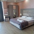 Полулюкс (С террасой и видом на море), Гостиница VK-Hotel-Royal