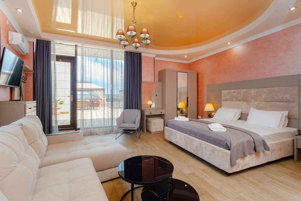 Полулюкс (С террасой и видом на море), Гостиница VK-Hotel-Royal