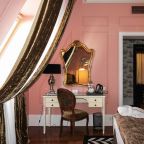 Двухместный (Улучшенный с 1 кроватью и видом во внутренний двор), Отель Dom Boutique Hotel