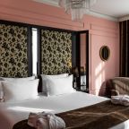Двухместный (Улучшенный с 1 кроватью и видом на сад), Отель Dom Boutique Hotel