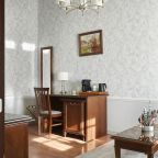 Трехместный (Делюкс Мансарда двухкомнатный), Отель Екатерина
