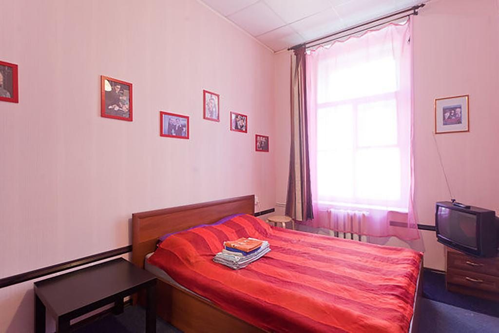 Двухместный (Стандартный двухместный номер с 1 кроватью и общей ванной комнатой) гостевого дома на Социалистической, Санкт-Петербург