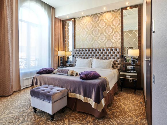 Фотография номера гостиницы Маджестик бутик отель Делюкс