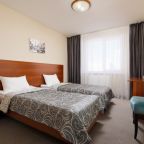 Номер с двумя кроватями в гостинице Континент, Ставрополь