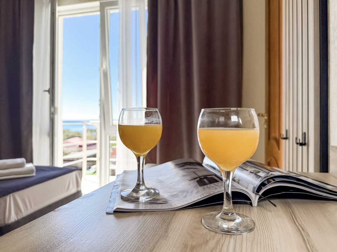 Трёхместный и более (С Балконом), Гостевой дом Ной +