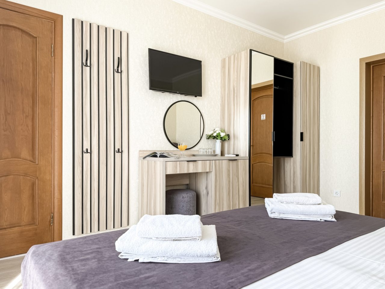 Трёхместный и более (С Балконом), Гостевой дом Ной +