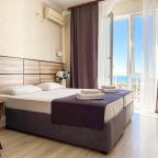 Трёхместный и более (С Балконом), Гостевой дом Ной +