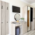 Трёхместный и более (С Балконом), Гостевой дом Ной +