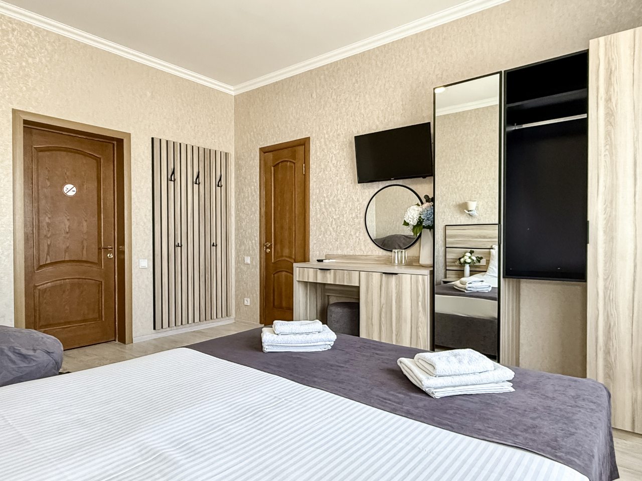 Полулюкс (Трехместный), Гостевой дом Ной +