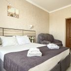 Полулюкс (Трехместный), Гостевой дом Ной +