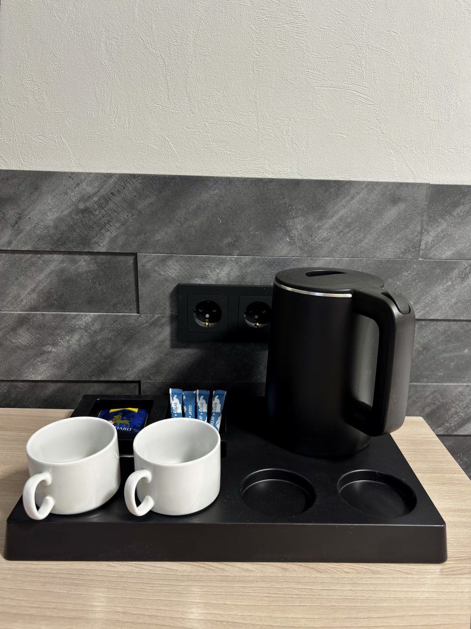 Двухместный (Стандарт с двухспальной кроватью), Гостиница Меридиан