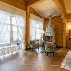 Дом (Графский), Загородный отель Времена года