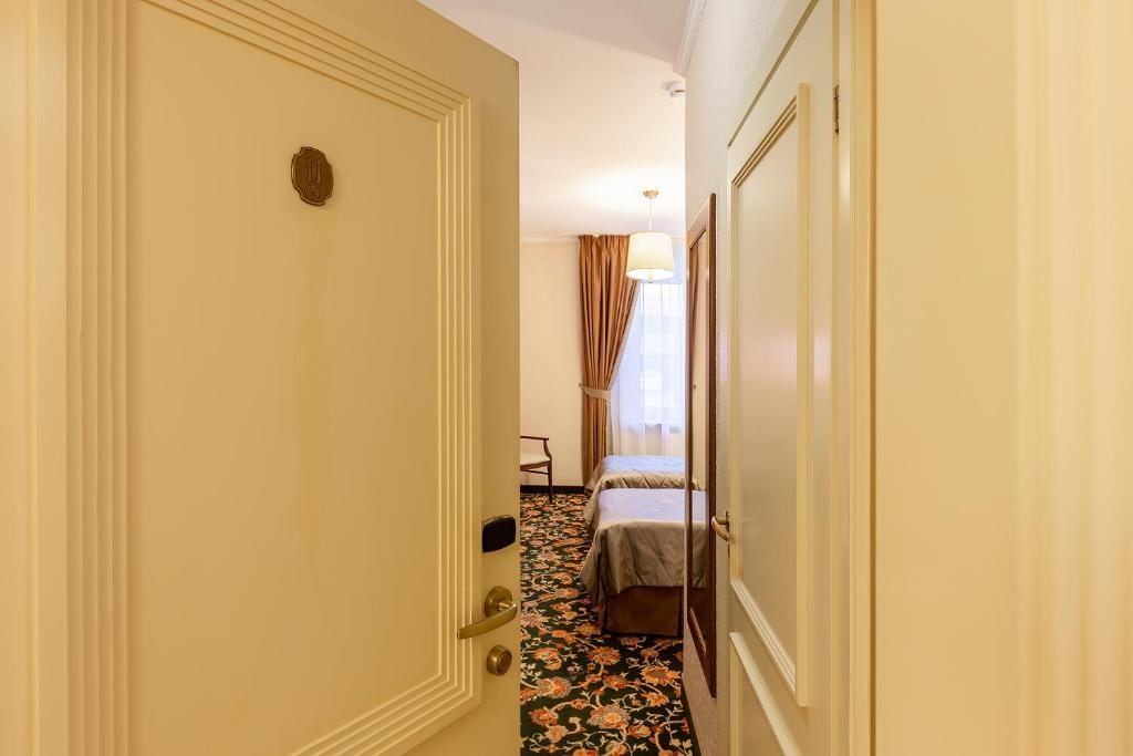 Двухместный (Стандартный двухместный номер с 1 кроватью или 2 отдельными кроватями) отеля Двор Подзноева, Псков