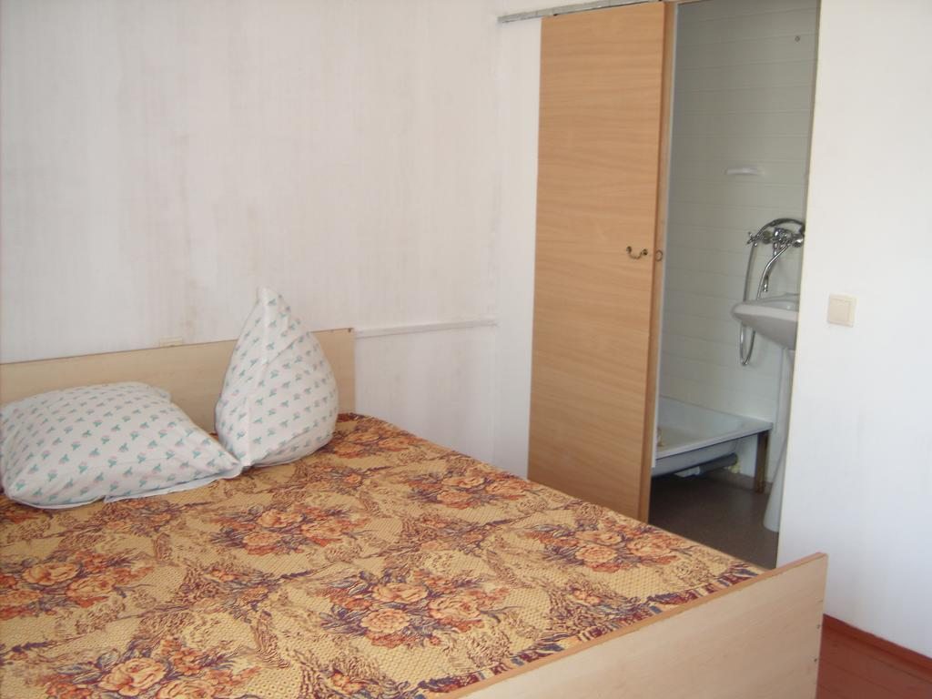 Двухместный (Стандартный двухместный номер с 1 кроватью) гостевого дома Белая Речка, Гудаута