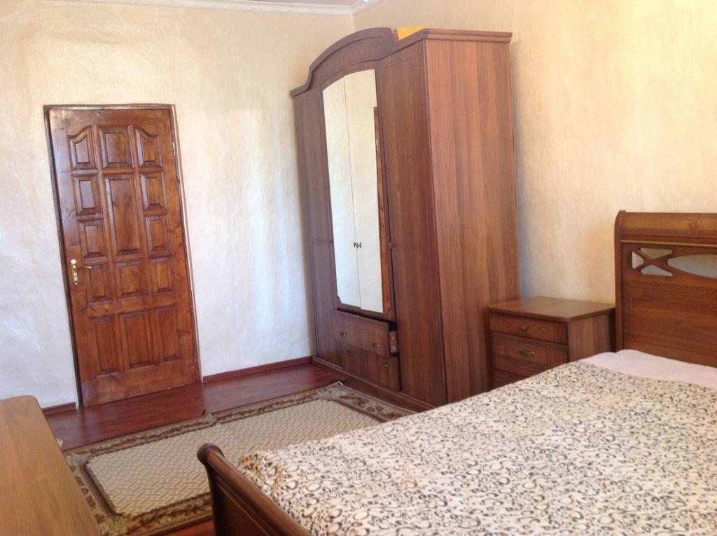 Двухместный (Бюджетный двухместный номер с 2 отдельными кроватями) гостевого дома В Гудауте, Гудаута