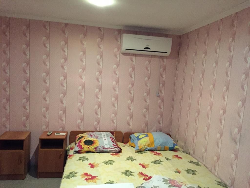 Двухместный (Двухместный номер с 2 отдельными кроватями) гостевого дома у Ларисы, Гудаута