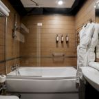 Двухместный (Стандарт  с видом на Волгу, 1 этаж), Отель Cruise