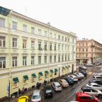 Апартаменты (Двухуровневые у Дворцовой площади), Гостевой дом A1 Rooms