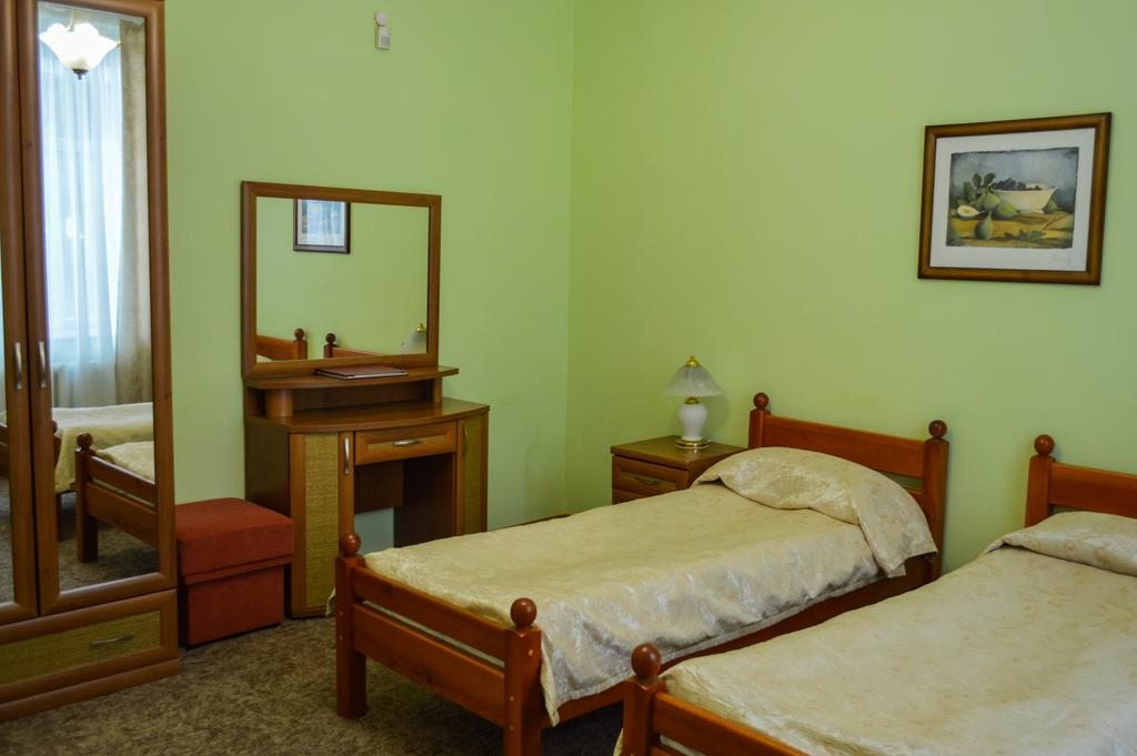 Двухместный (Стандартный двухместный номер с 2 отдельными кроватями) санатория Эдельвейс, Белокуриха