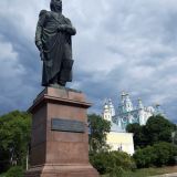Памятник Кутузову М.И. и Успенский храм
