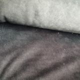 Под подушками дивана какая-то грязь