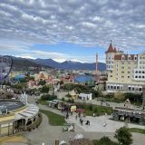 Адлер, фото отдыхающего в марте