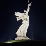 Волгоград, фото отдыхающего в апреле