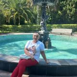 Адлер, фото отдыхающего в мае