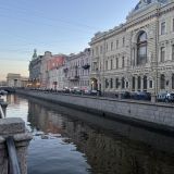 Санкт-Петербург, фото отдыхающего в апреле