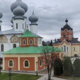 Тихвин, фото отдыхающего в апреле