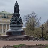 Санкт-Петербург, фото отдыхающего в апреле