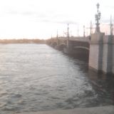 Санкт-Петербург, фото отдыхающего в апреле