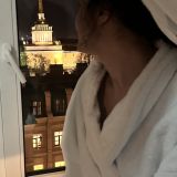 Финский залив, фото отдыхающего в мае