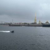 Санкт-Петербург, фото отдыхающего в апреле