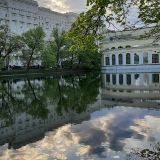 Москва, фото отдыхающего в мае