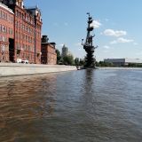 Москва, фото отдыхающего в мае