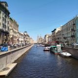 Финский залив, фото отдыхающего в мае