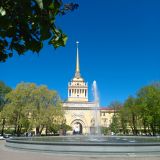 Финский залив, фото отдыхающего в мае