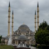 Грозный, фото отдыхающего в мае