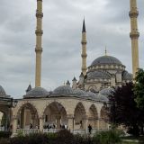 Грозный, фото отдыхающего в мае