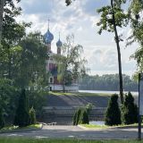 Углич, фото отдыхающего в июне