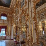Петергоф, фото отдыхающего в июне