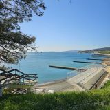 Дивноморское, фото отдыхающего в апреле